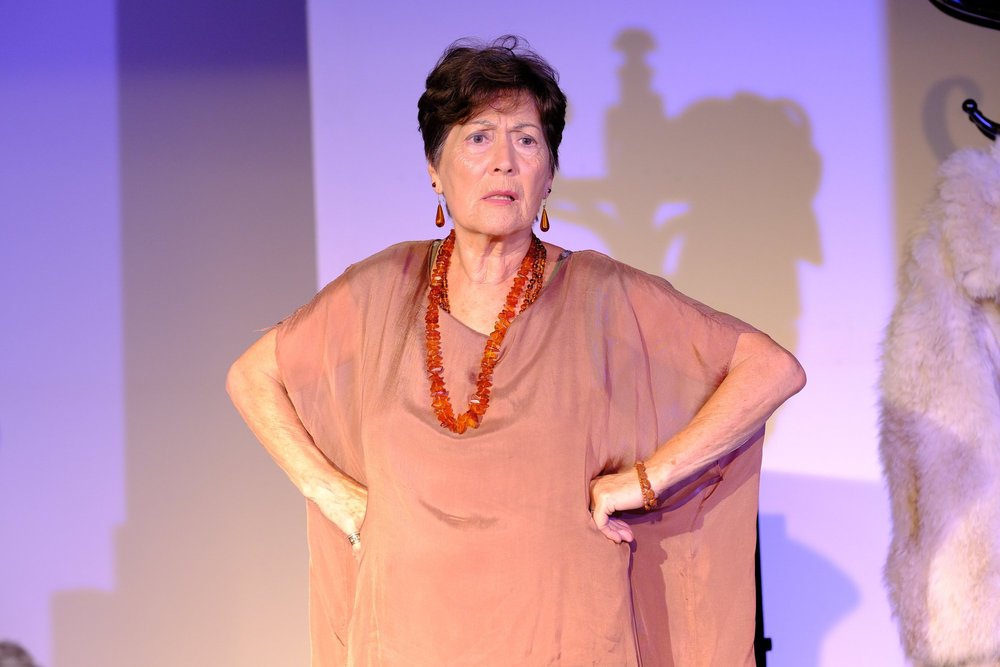 DIVEN STERBEN EINSAM (und erst, wenn sie gut ausgeleuchtet sind)