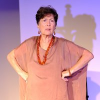 DIVEN STERBEN EINSAM (und erst, wenn sie gut ausgeleuchtet sind)