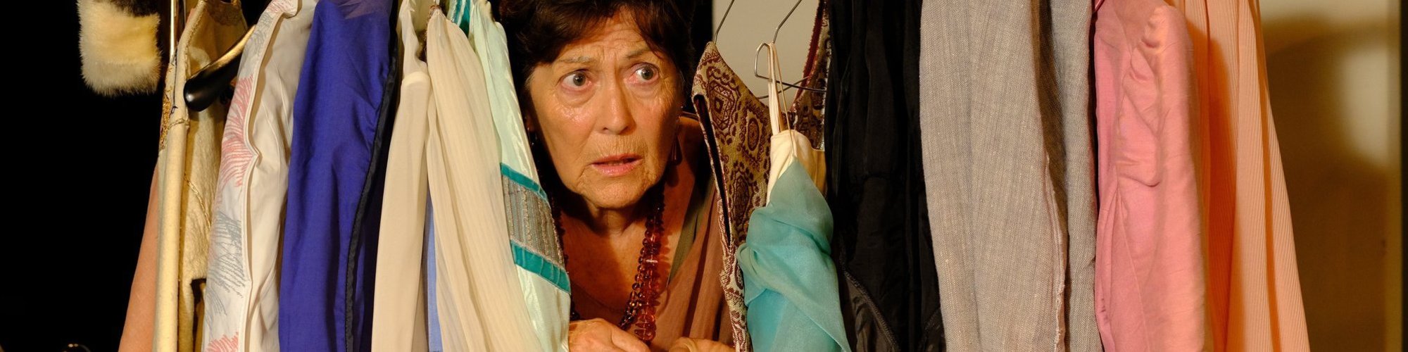 DIVEN STERBEN EINSAM (und erst, wenn sie gut ausgeleuchtet sind)